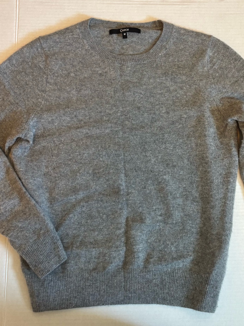 Quince Women's Light Gray Crewneck Mongolian Cashmere Sweater